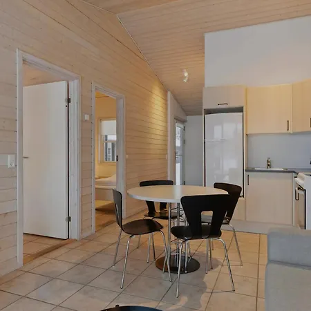 Apartment Near And Golf